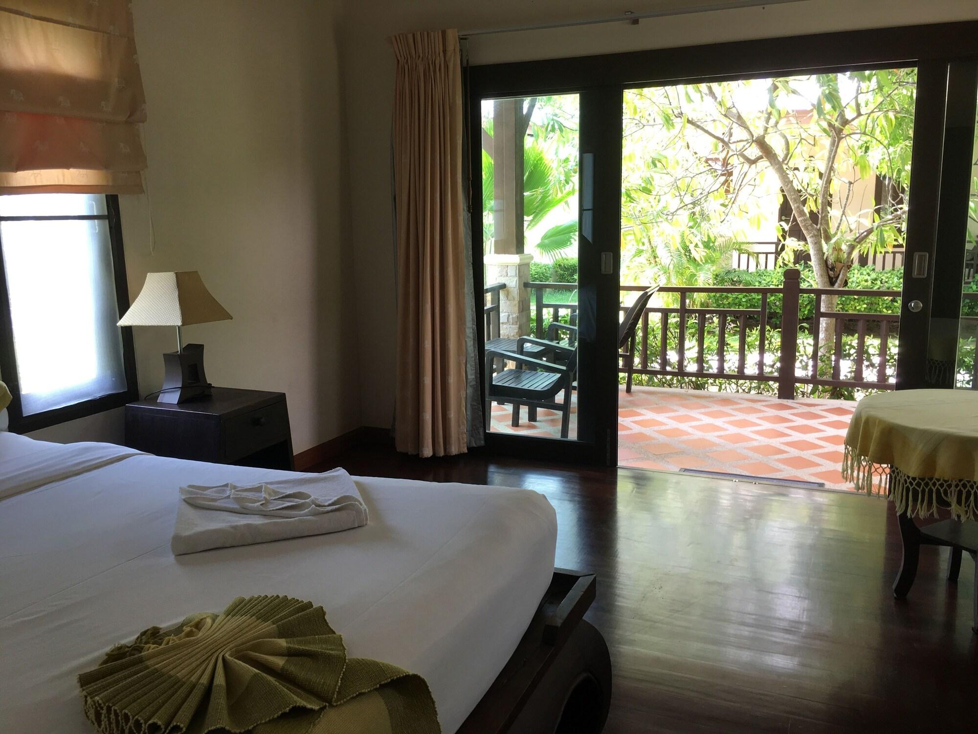 Grand Manita Beach Resort Lamai Beach  Bagian luar foto