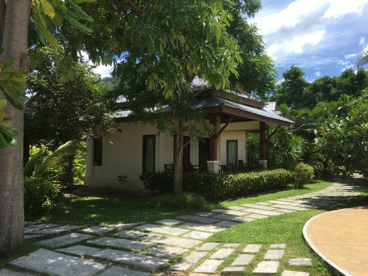 Grand Manita Beach Resort Lamai Beach  Bagian luar foto
